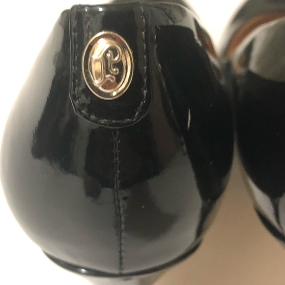 Ivanka Trump Black Heels - Picture 4 of 8